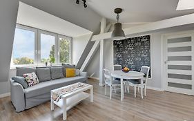 Aviator Superior Apartment By Grand Apartments